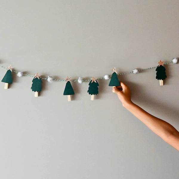 Crafty Project | String an Xmas Bunting